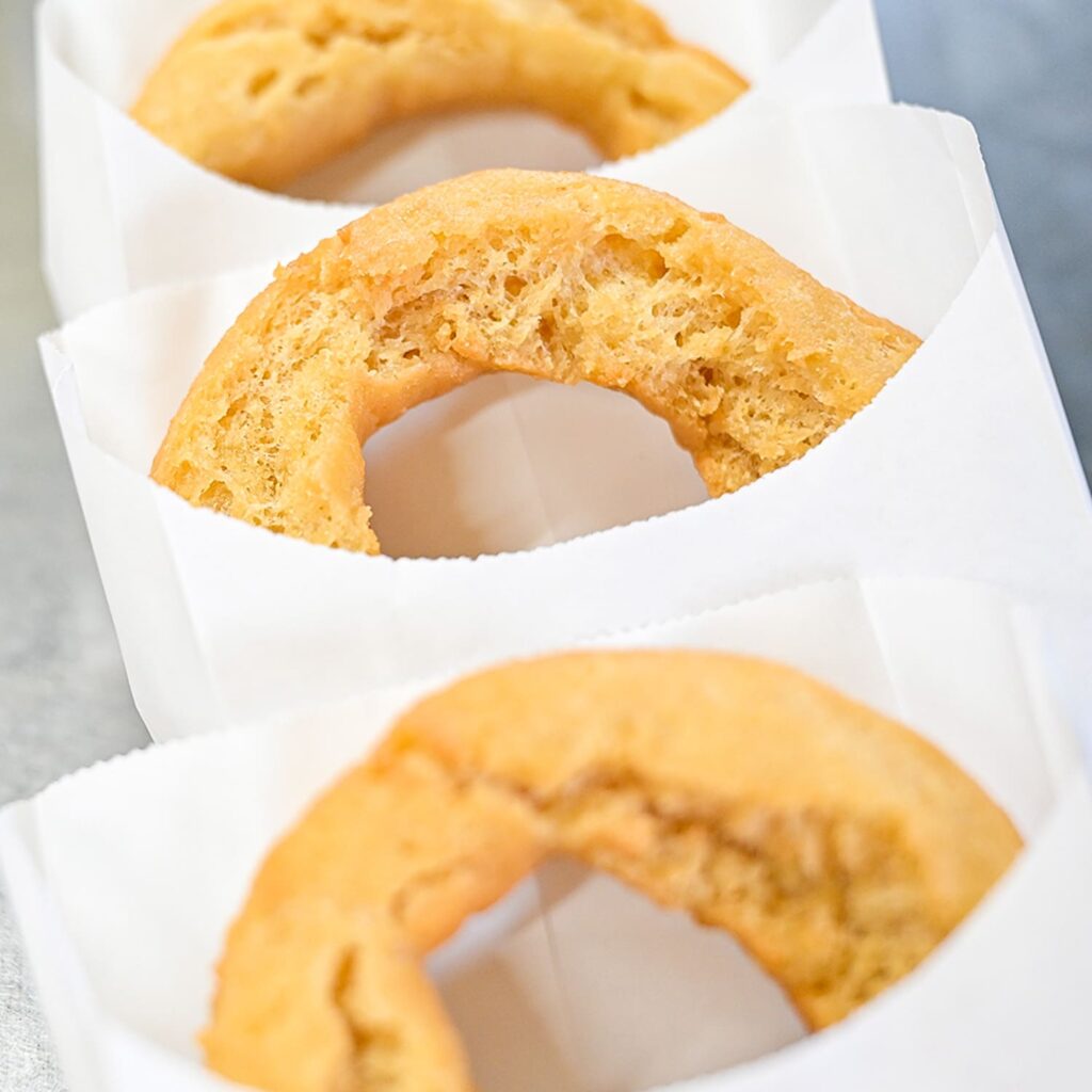 揚げたてのおからドーナツ